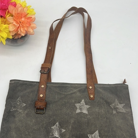 Mona B Stars and Stripes Canvas Leather Upcycled Large Tote Bag. TOT2868 - Picture 2 of 12